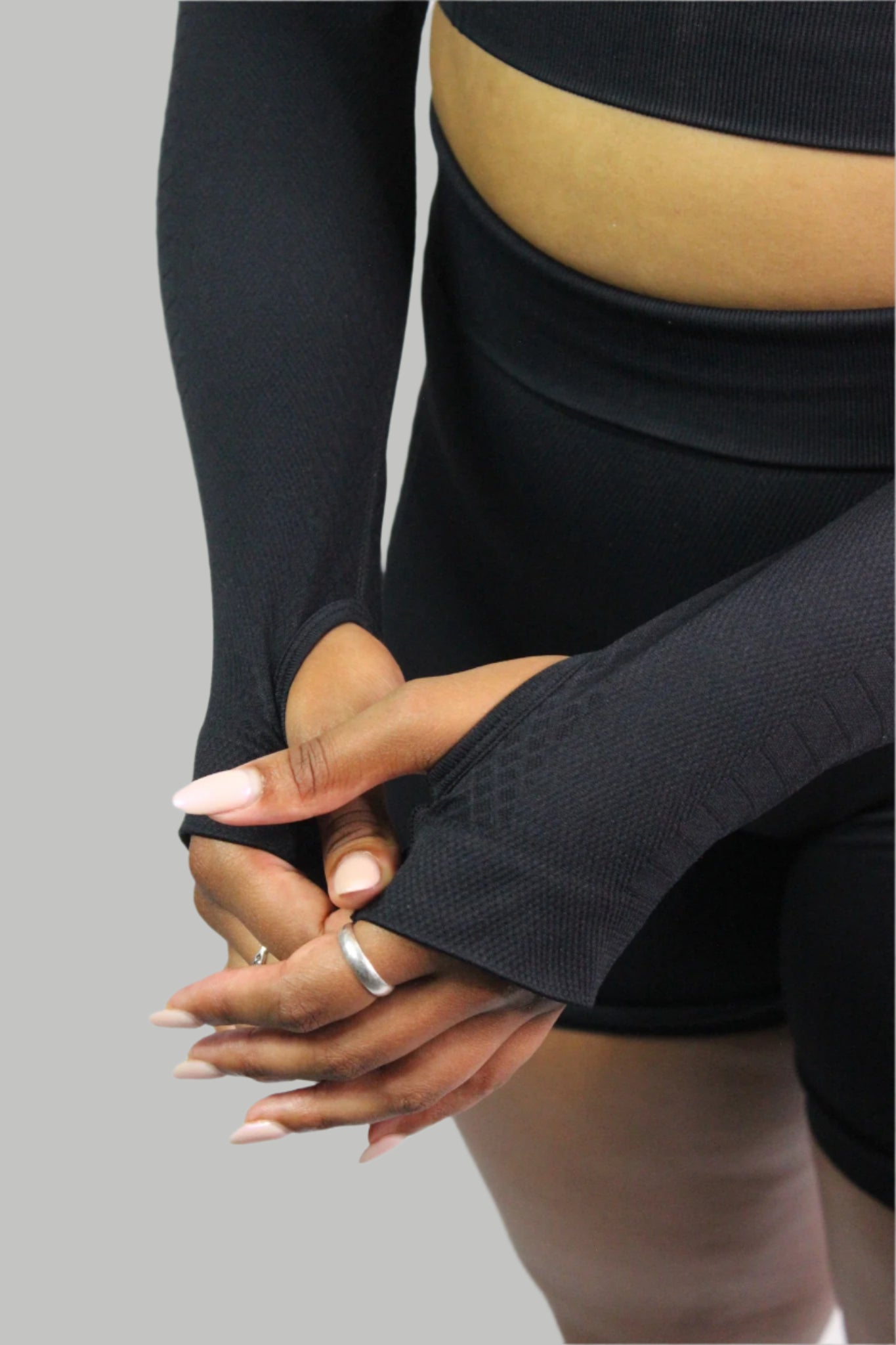 VALKYRIE LONG SLEEVE TOP – BLACK