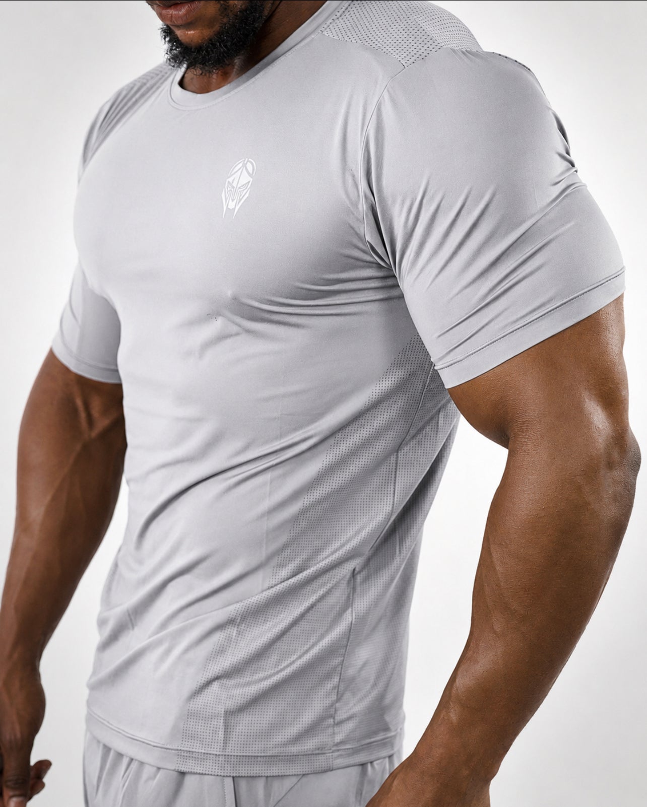 ATLAS PERFORMANCE TEE — STORM GREY