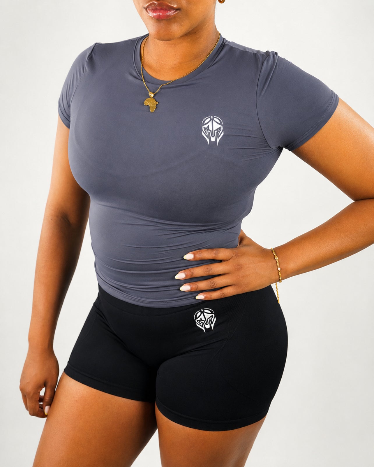 TITANS FITTED TEE — GREY